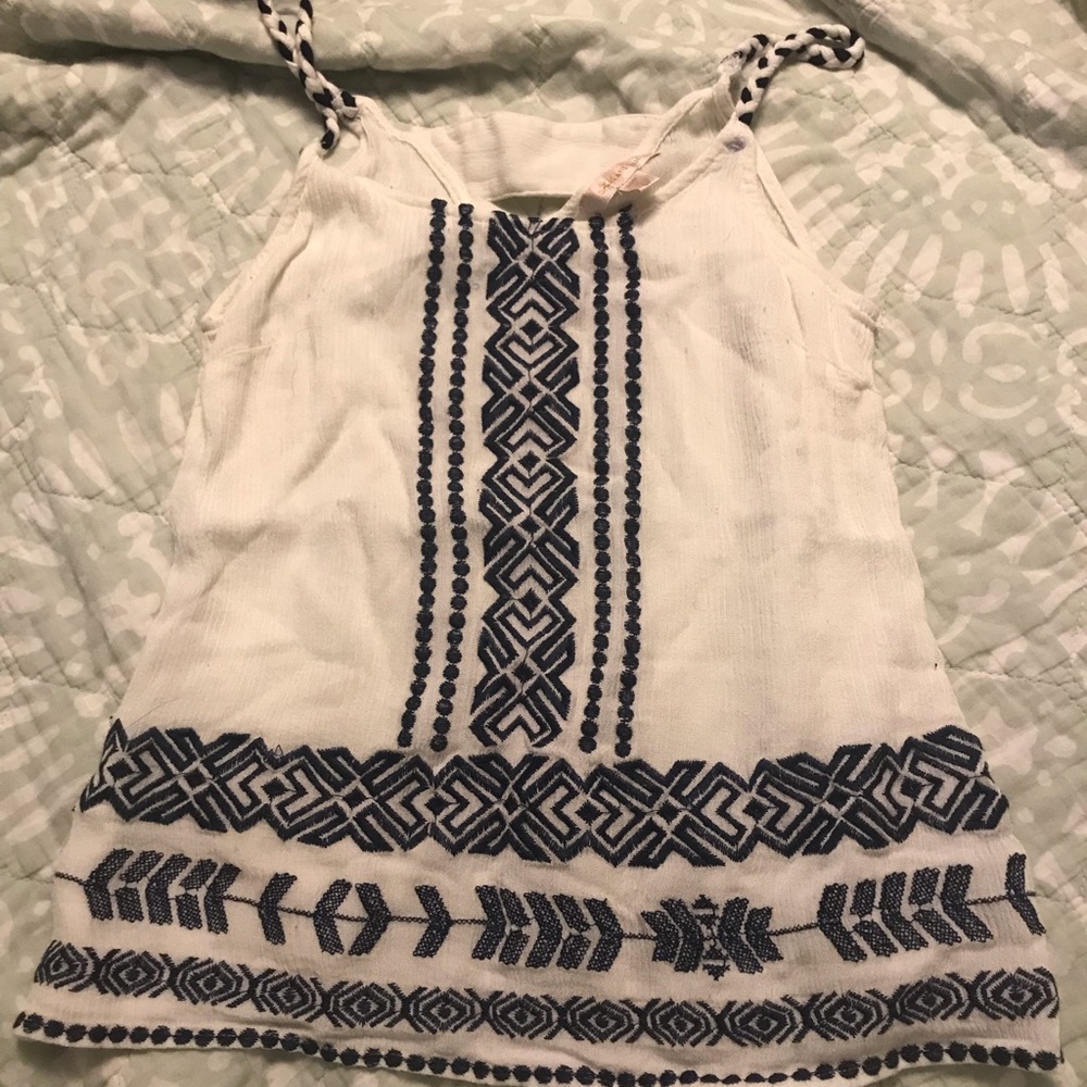 Skies Are Blue embroidered top